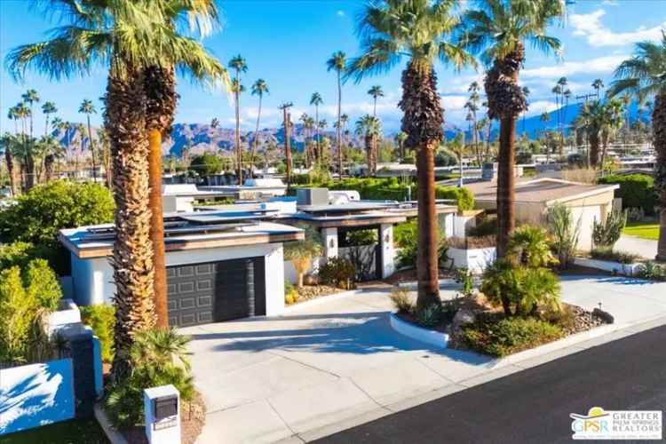 Single-family house For Sale in 45864, Shadow Mountain Drive, Palm Desert, California