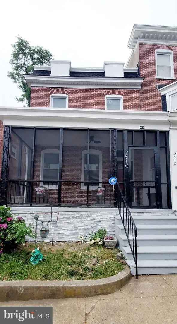 Single-family house For Sale in Wilmington, Delaware