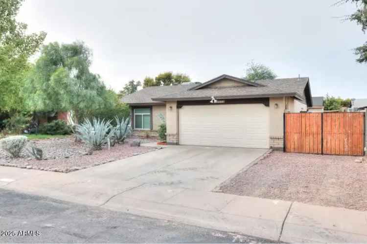 Single-family house For Sale in 7132, West Vermont Avenue, Glendale, Arizona