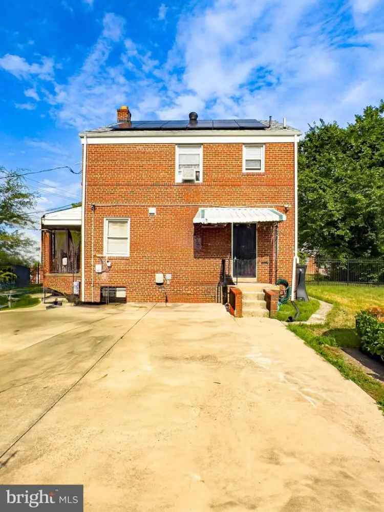 Single-family house For Sale in 408, 44th Street Northeast, Washington, District of Columbia