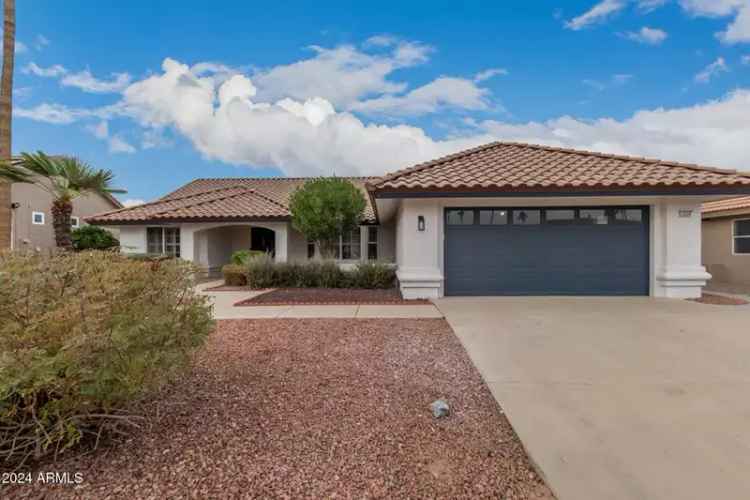 Single-family house For Sale in 14524, West Sentinel Drive, Sun City West, Arizona