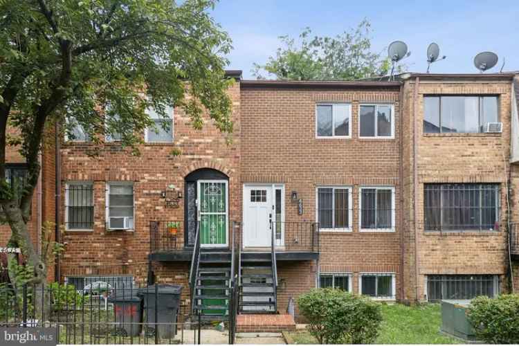 House For Sale in 4633, 6th Street Southeast, Washington, District of Columbia