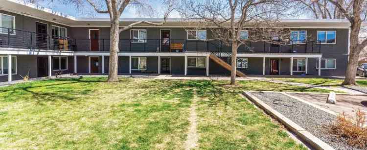 Lakewood 2-Bedroom Apartment Near Light Rail