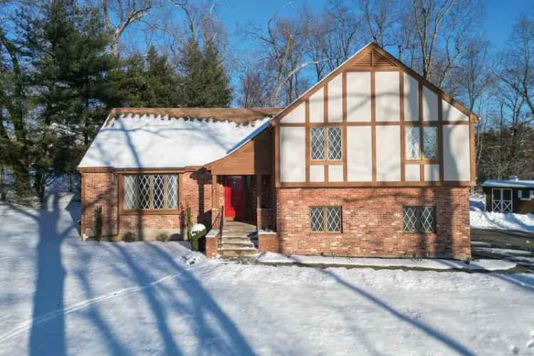 Single-family house For Sale in 37, Forest Hills Drive, Farmington, Connecticut