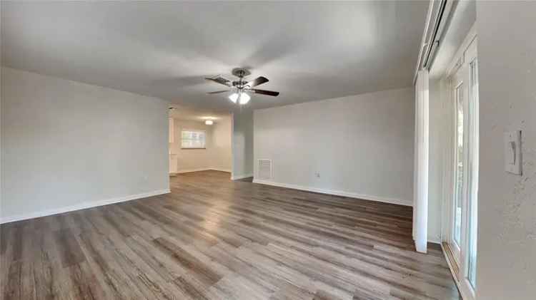 Single-family house For Sale in 1818, 75th Avenue North, Saint Petersburg, Florida