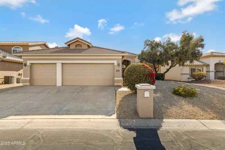 Single-family house For Sale in 14799, West Devlin Drive, Goodyear, Arizona