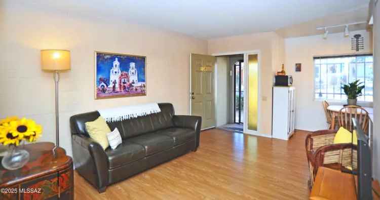 Condo For Sale in 138, West Calle del Ano, Green Valley, Arizona