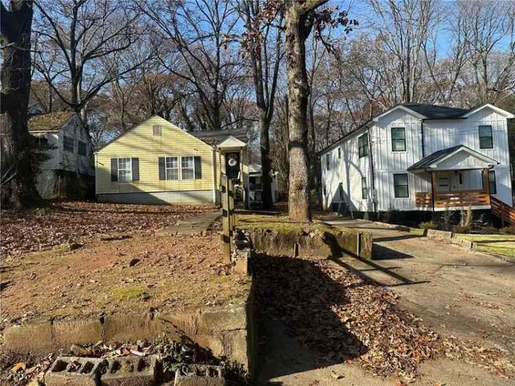 Multi-family house For Sale in 1591, Woodland Avenue Southeast, Atlanta, Georgia