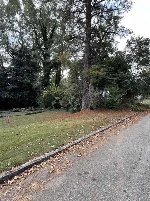 Land For Sale in 2152, Belvedere Avenue Southwest, Atlanta, Georgia