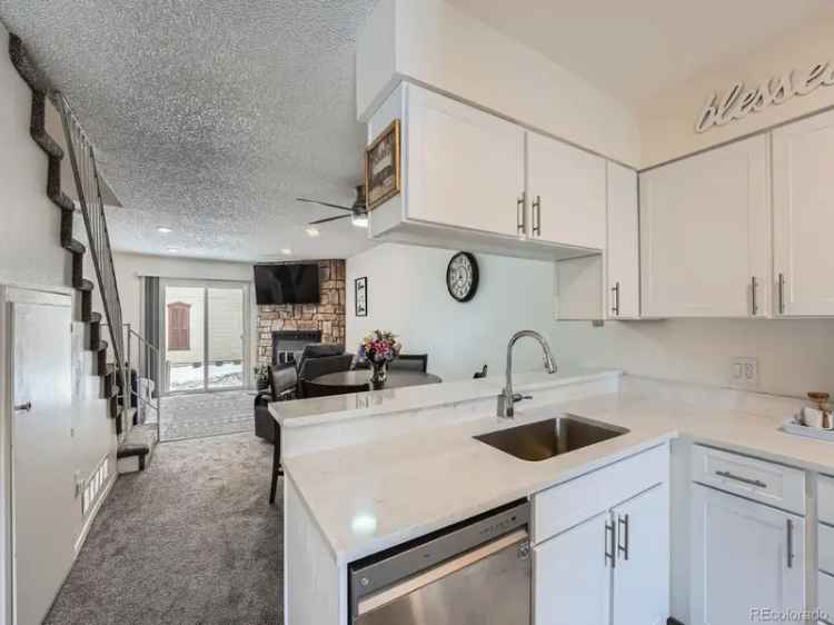 House For Sale in 14222, East Hawaii Circle, Aurora, Colorado