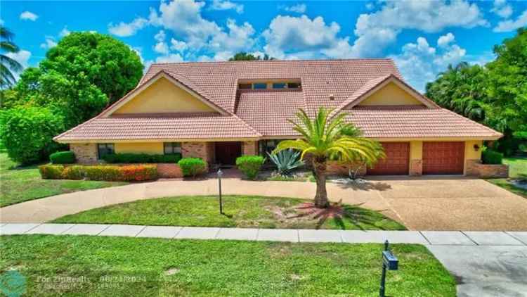 Single-family house For Sale in 3110, Equestrian Drive, Boca Raton, Florida