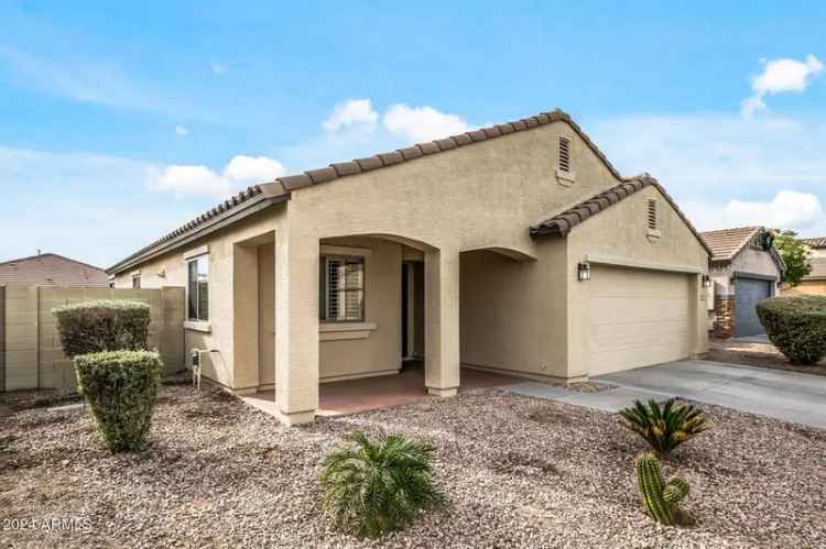 Single-family house For Sale in 23847, West Lumbee Street, Buckeye, Arizona