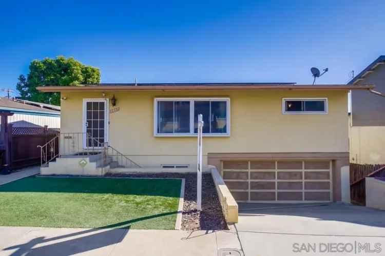 Single-family house For Sale in 2807, Dale Street, San Diego, California