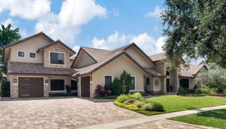 Single-family house For Sale in 3070, Equestrian Drive, Boca Raton, Florida