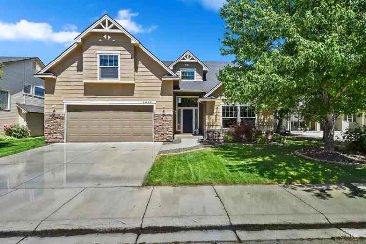 Single-family house For Sale in 2650, West Crossland Drive, Meridian, Idaho