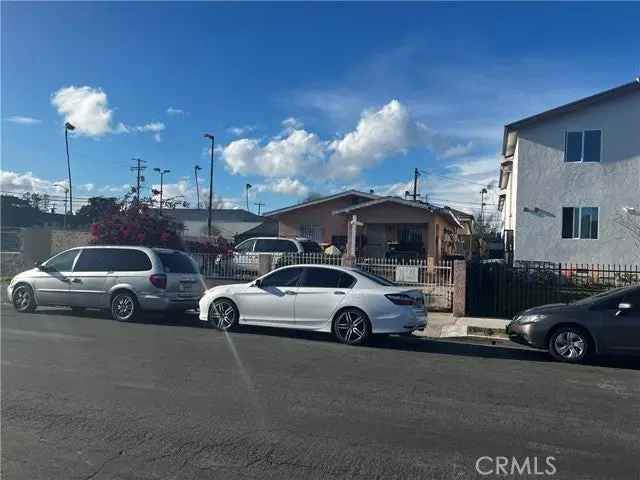 Multi-family house For Sale in Los Angeles, California