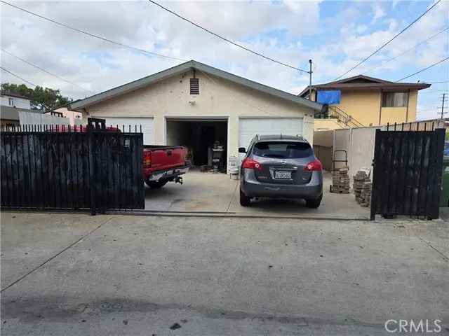 Multi-family house For Sale in 524, North Gulf Avenue, Los Angeles, California