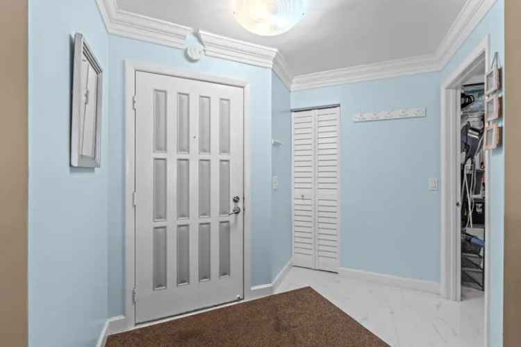 Condo For Sale in 3372, Lucerne Park Drive, Greenacres, Florida