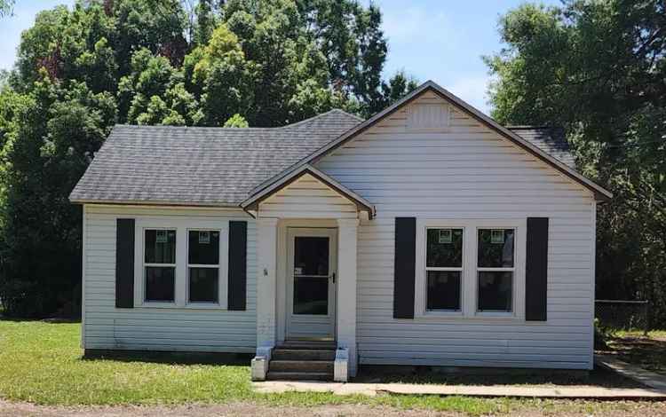 Single-family house For Sale in 253, East Hickory Avenue, Crestview, Florida