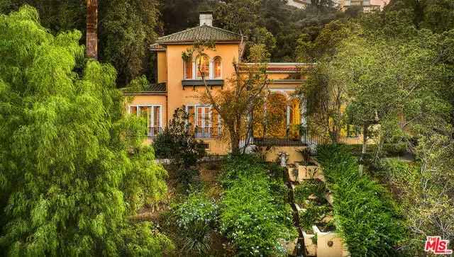 Single-family house For Sale in 2027, North Highland Avenue, Los Angeles, California