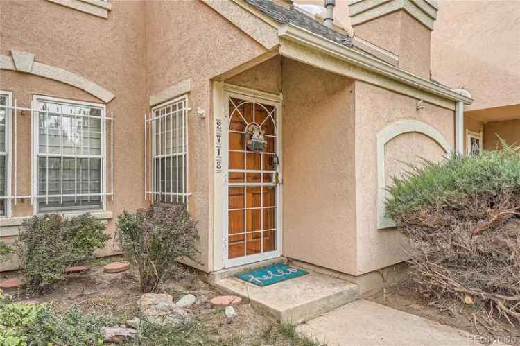 House For Sale in 2718, South Victor Street, Aurora, Colorado