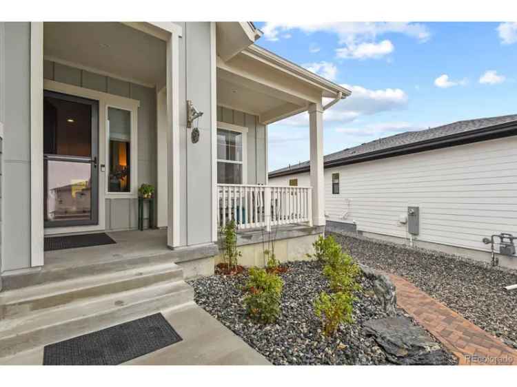 Single-family house For Sale in Castle Rock, Colorado