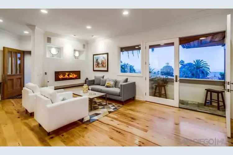 Single-family house For Sale in 7651, Country Club Drive, San Diego, California