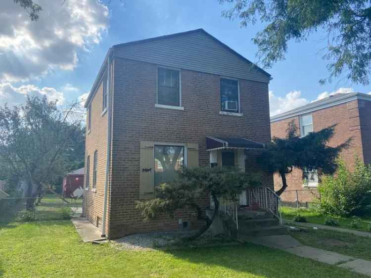 Single-family house For Sale in 7314, South Whipple Street, Chicago, Illinois