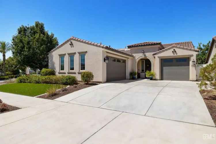 Single-family house For Sale in Bakersfield, California