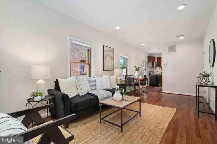 Single-family house For Sale in 3220, D Street Southeast, Washington, District of Columbia