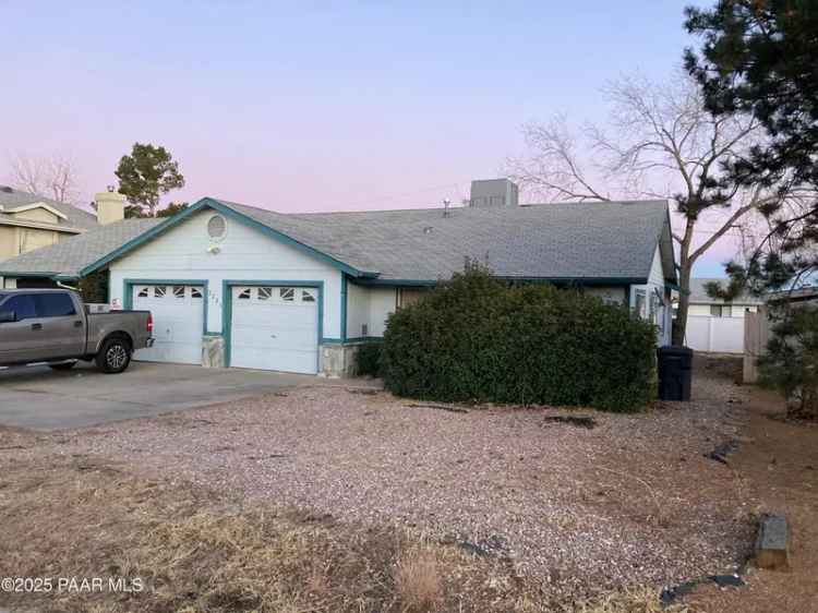 Multi-family house For Sale in 3233, North Hedgewood Drive, Prescott Valley, Arizona