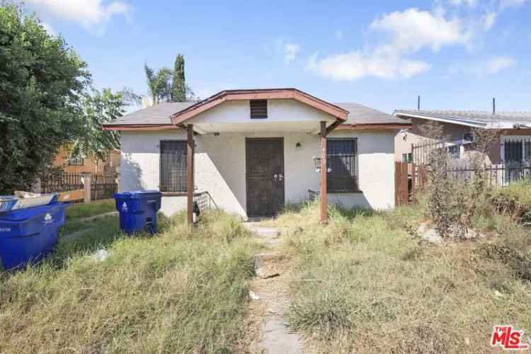 Single-family house For Sale in 409, East 99th Street, Los Angeles, California