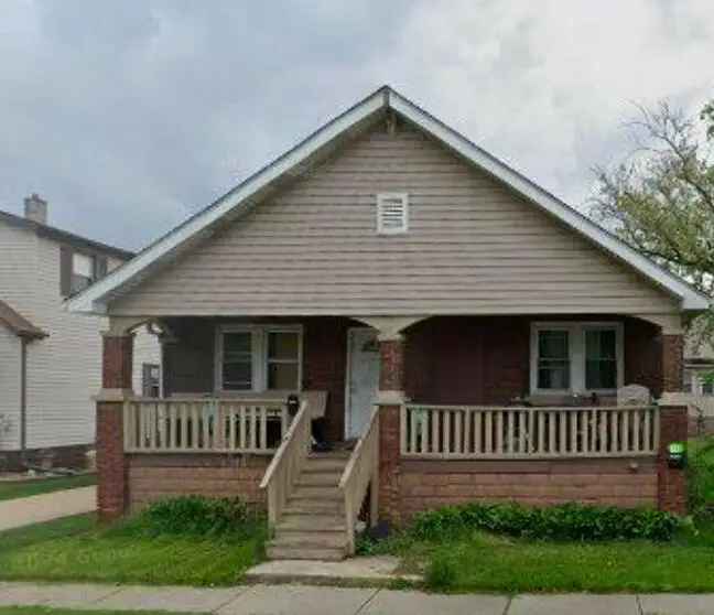 Single-family house For Sale in 4304, Hickory Avenue, Hammond, Indiana