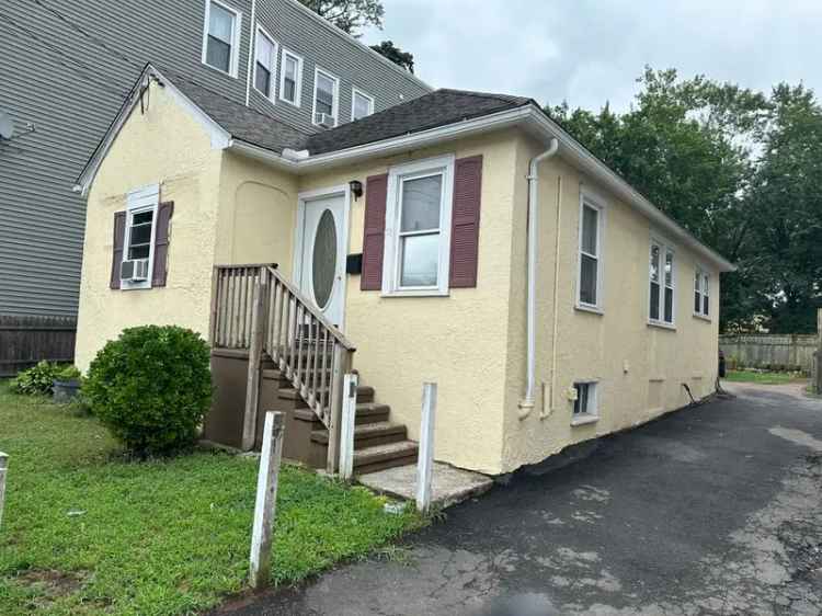 Single-family house For Sale in 72, Pierpont Street, New Haven, Connecticut