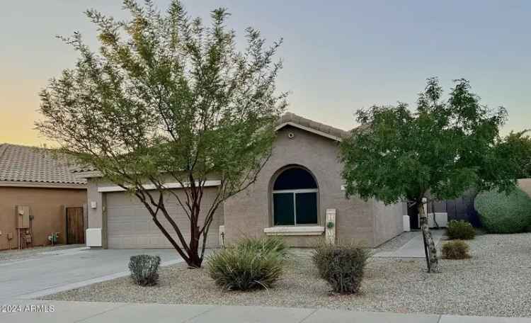 Single-family house For Sale in 17546, West Lavender Lane, Goodyear, Arizona