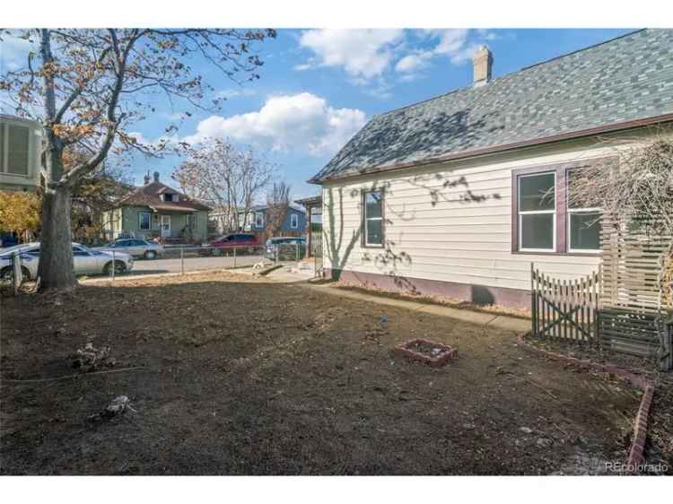 Single-family house For Sale in 4644, Leaf Court, Denver, Colorado