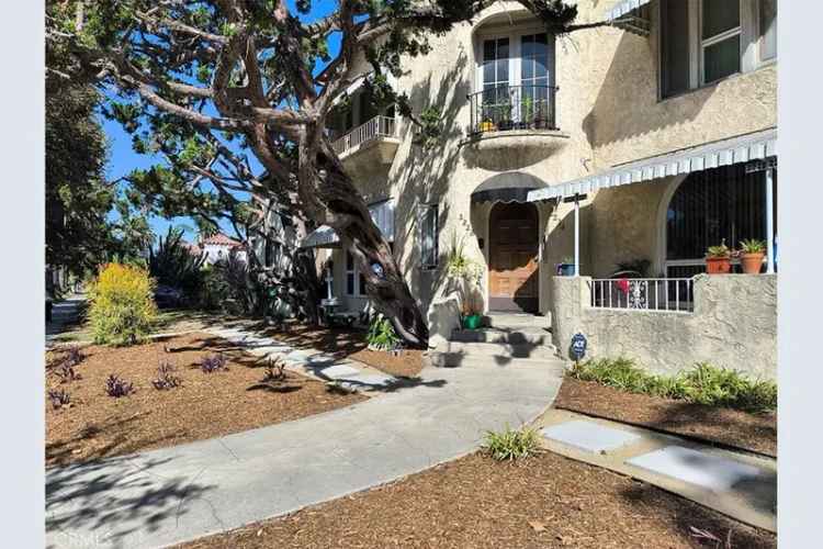 Multi-family house For Sale in Long Beach, California