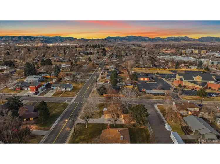 Single-family house For Sale in 8995, Grandview Avenue, Arvada, Colorado