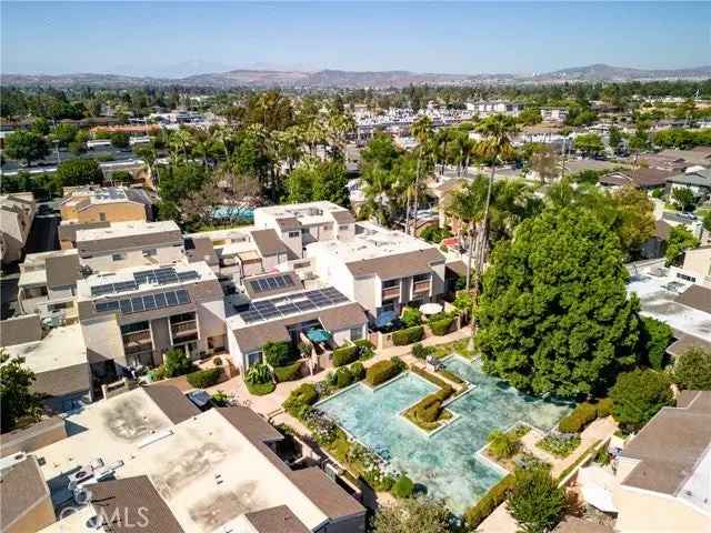 Condo For Sale in Fullerton, California