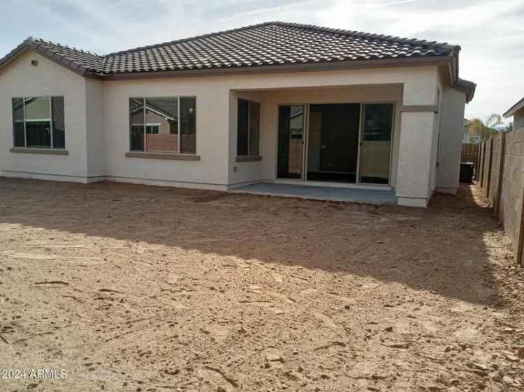 Single-family house For Sale in 21026, East Calle Luna Court, Queen Creek, Arizona