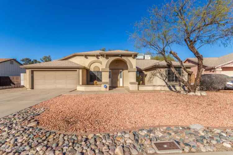 Single-family house For Sale in 7008, West Mitchell Drive, Phoenix, Arizona