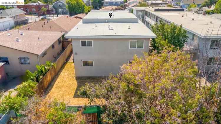 Multi-family house For Sale in 3675, 39th Avenue, Oakland, California