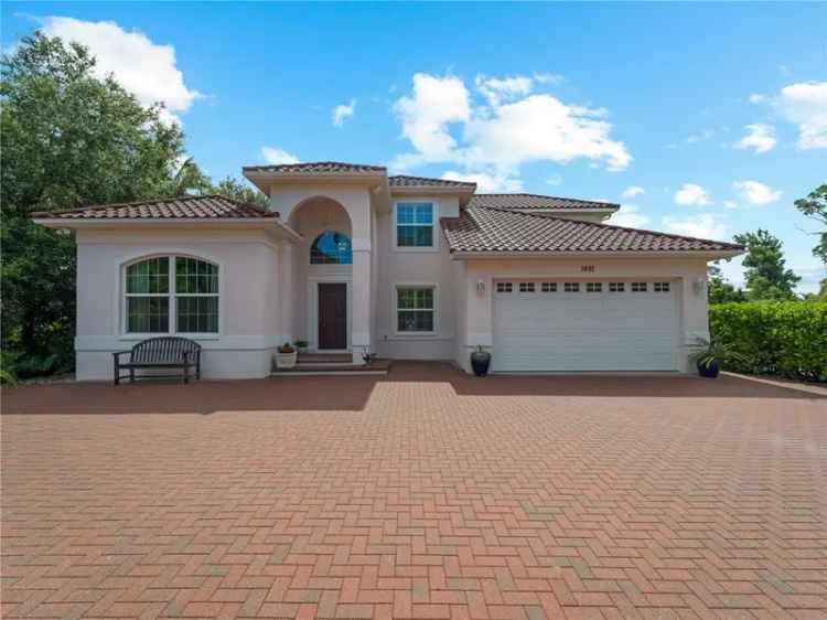 Single-family house For Sale in 1981, Bayshore Drive, Englewood, Florida