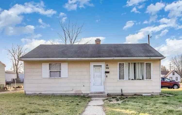 Multi-family house For Sale in 2401, Manhattan Street, Michigan City, Indiana