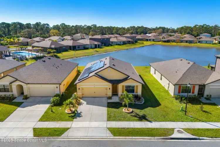 Single-family house For Sale in Palm Bay, Florida