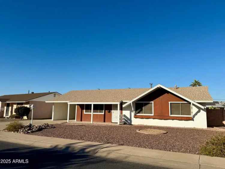 Single-family house For Sale in 10526, West Crosby Drive, Sun City, Arizona