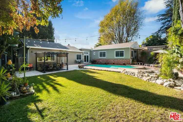 Single-family house For Sale in Los Angeles, California