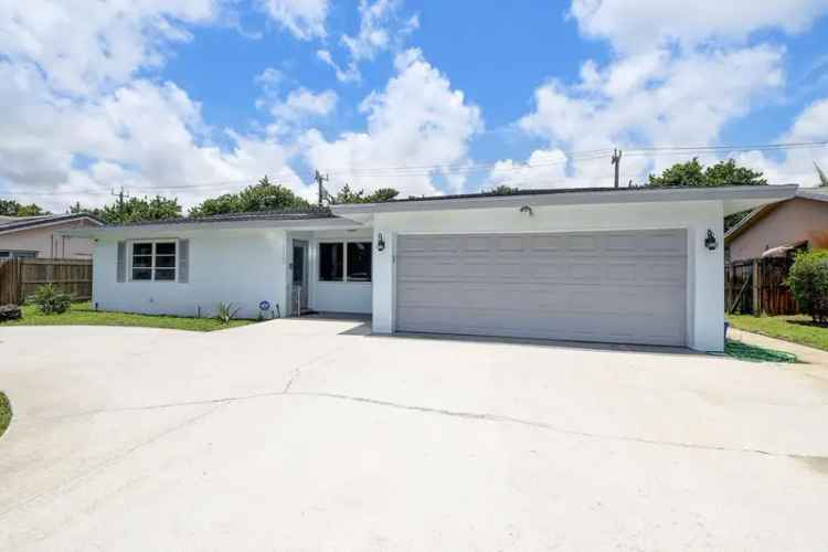 Single-family house For Sale in Boynton Beach, Florida