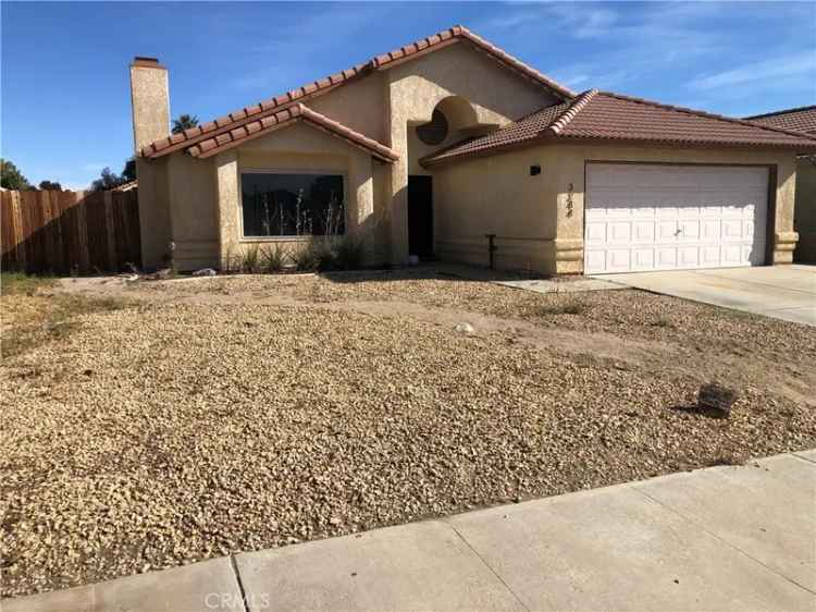 Single-family house For Sale in Rosamond, California