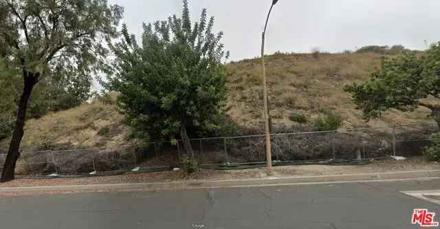 Land For Sale in Glendale, California